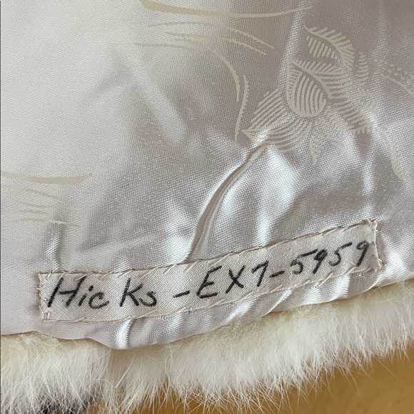 Vintage Rabbit Fur Cape - Picture 6 of 8